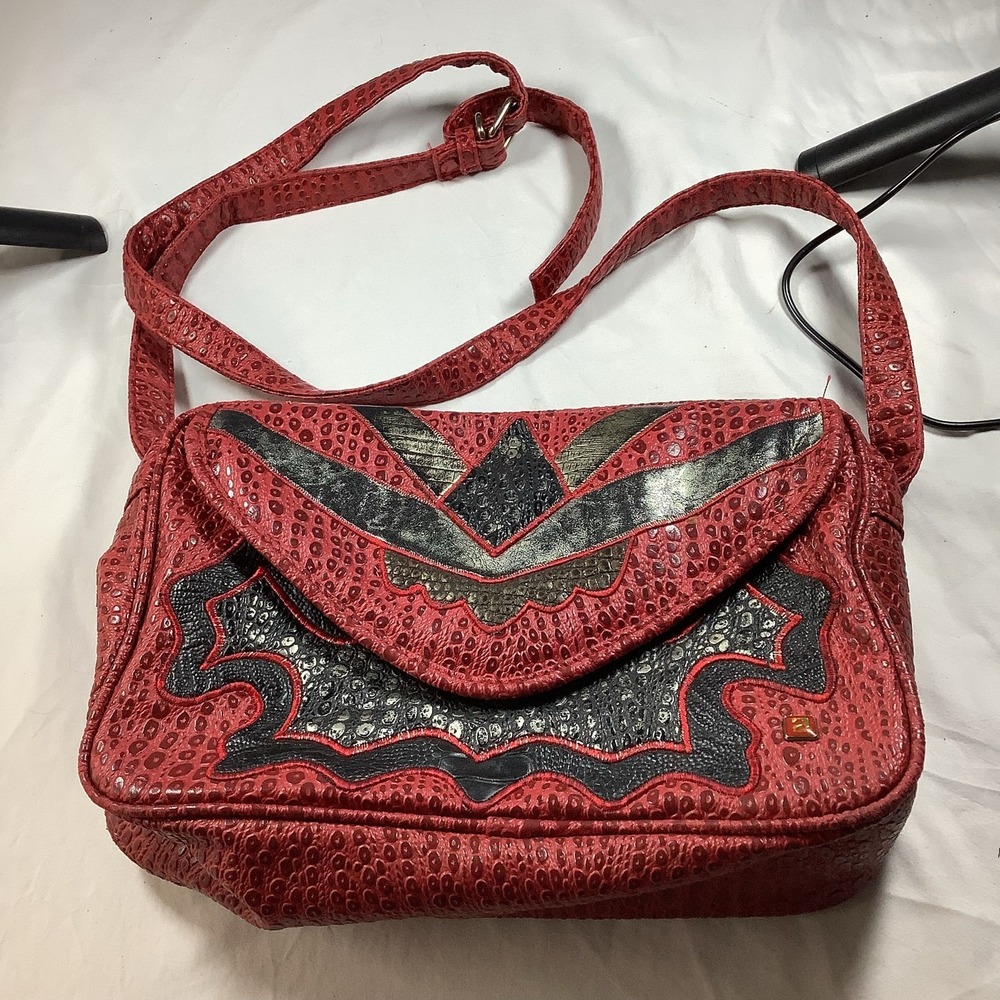 80s Red Embossed Snakeskin Leather‎ Shoulder Bag
